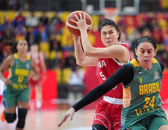 世界杯客户端安装说明-中国女篮加时险胜巴西！王思雨砍21分张子宇也建功